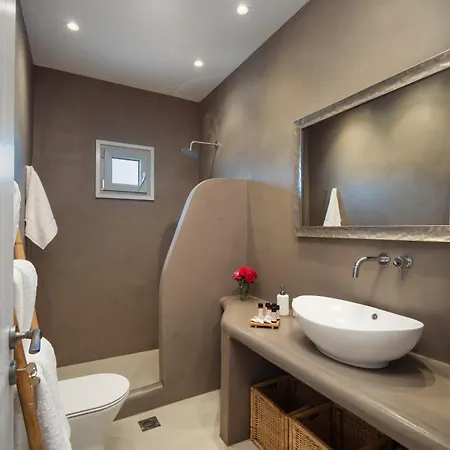 Selana Chora Serifos Town