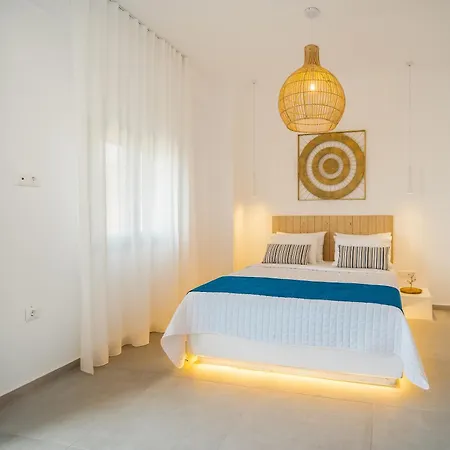 Selana Chora Serifos Town