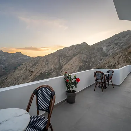 Selana Chora Pensjonat Serifos Town